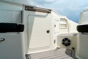 31ft Sea Ray Yacht For Sale