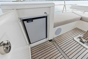 2022 Prestige 420 FLybridge SO FLY 