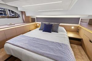 2022 Prestige 420 FLybridge SO FLY 