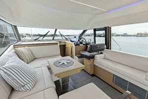 2022 Prestige 420 FLybridge SO FLY 