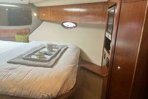 2008 Cruisers Yachts 390 Sport Coupe thumbnail 33