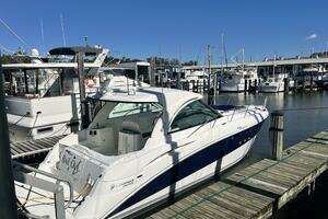 2008 Cruisers Yachts 390 Sport Coupe thumbnail 6