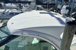 2008 Cruisers Yachts 390 Sport Coupe thumbnail 5