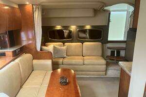 2008 Cruisers Yachts 390 Sport Coupe thumbnail 23