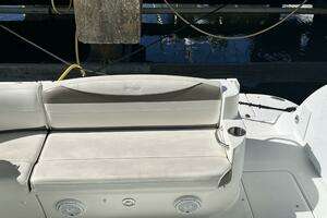 2008 Cruisers Yachts 390 Sport Coupe thumbnail 18