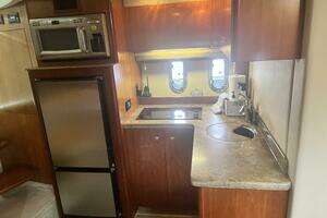2008 Cruisers Yachts 390 Sport Coupe thumbnail 21
