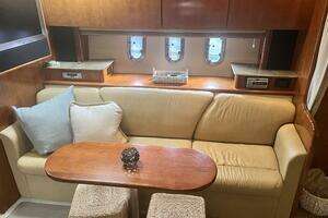 2008 Cruisers Yachts 390 Sport Coupe thumbnail 29