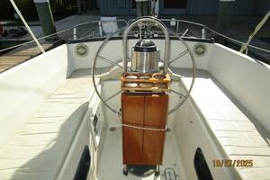 36' S2 cockpit aft
