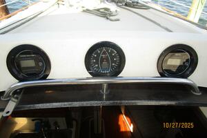 36' S2 cockpit forward electronics