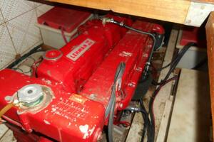 Ahoy Vey 34ft CHB Yacht For Sale