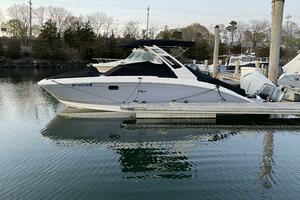 27ft Sea Ray Yacht For Sale