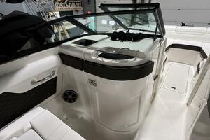 27ft Sea Ray Yacht For Sale