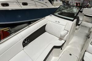 27ft Sea Ray Yacht For Sale