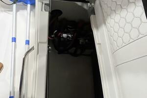 27ft Sea Ray Yacht For Sale