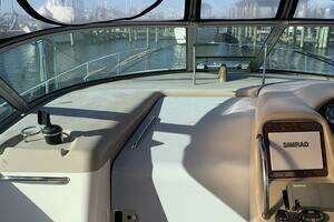2005 Sea Ray 340 Sundancer thumbnail 13