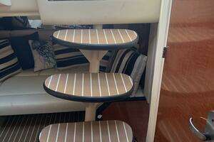 2005 Sea Ray 340 Sundancer thumbnail 6
