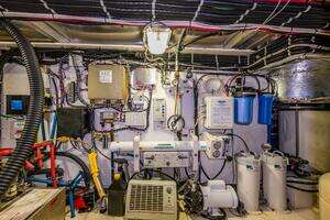 2001 Navigator 61 Pilothouse thumbnail 37