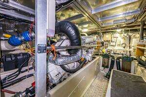 2001 Navigator 61 Pilothouse thumbnail 39