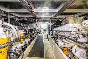 2001 Navigator 61 Pilothouse thumbnail 41