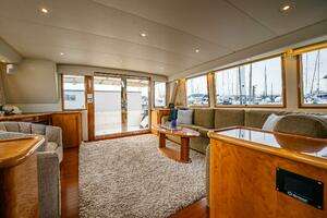 2001 Navigator 61 Pilothouse thumbnail 16