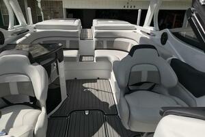 29ft Rinker Yacht For Sale