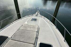 2001 Tiara Yachts 4300 Open thumbnail 21