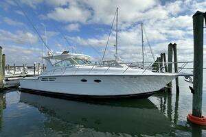 2001 Tiara Yachts 4300 Open thumbnail 2