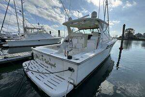 2001 Tiara Yachts 4300 Open thumbnail 3