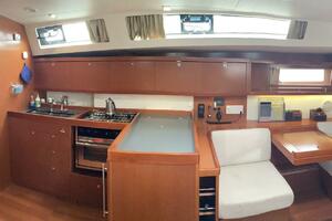 At Last 45ft Beneteau Yacht For Sale