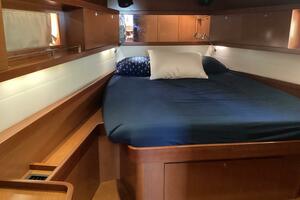 At Last 45ft Beneteau Yacht For Sale