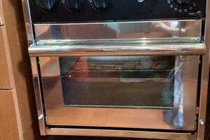 At Last 45ft Beneteau Yacht For Sale