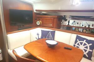 KULEANA 42ft Beneteau Yacht For Sale