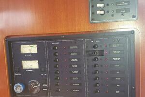 KULEANA 42ft Beneteau Yacht For Sale