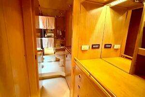 1989 Sensation Yachts thumbnail 11