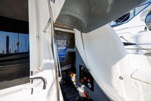 2010 Meridian 391 Motor Yacht