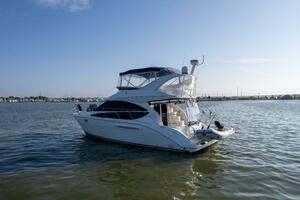 2010 Meridian 391 Motor Yacht
