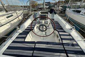2008 Beneteau thumbnail 37