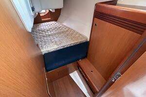 2008 Beneteau thumbnail 71