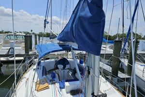 Neptune s Daughter 36ft Beneteau Yacht For Sale