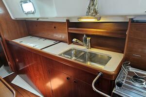 Neptune s Daughter 36ft Beneteau Yacht For Sale