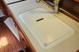 Neptune s Daughter 36ft Beneteau Yacht For Sale