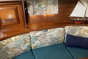 Neptune s Daughter 36ft Beneteau Yacht For Sale