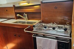 Neptune s Daughter 36ft Beneteau Yacht For Sale