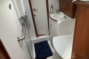 Neptune s Daughter 36ft Beneteau Yacht For Sale