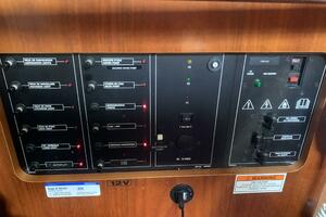 Neptune s Daughter 36ft Beneteau Yacht For Sale