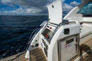 2022 Formula 380 ssc thumbnail 16