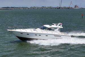 2001 Tiara Yachts 52 Sport Yacht thumbnail 6