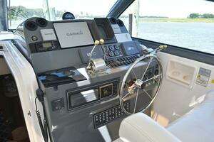 2001 Tiara Yachts 52 Sport Yacht thumbnail 31