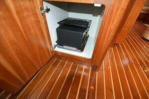 2001 Tiara Yachts 52 Sport Yacht thumbnail 18