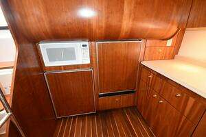 2001 Tiara Yachts 52 Sport Yacht thumbnail 15